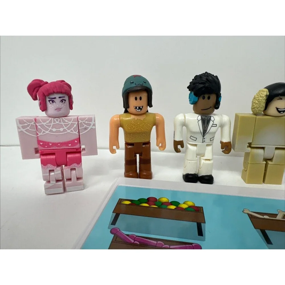 Large Mixed Lot Roblox Action Figures Character Toys With Accessories NO CODES